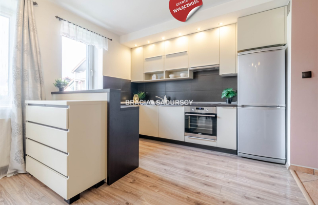 Zielona okolica, 2 pokoje, balkon