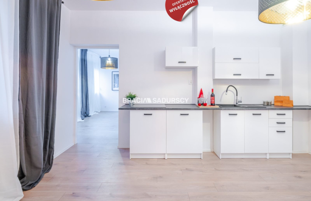 Bonowice, 2 pokoje mieszkanie lub gabinet 