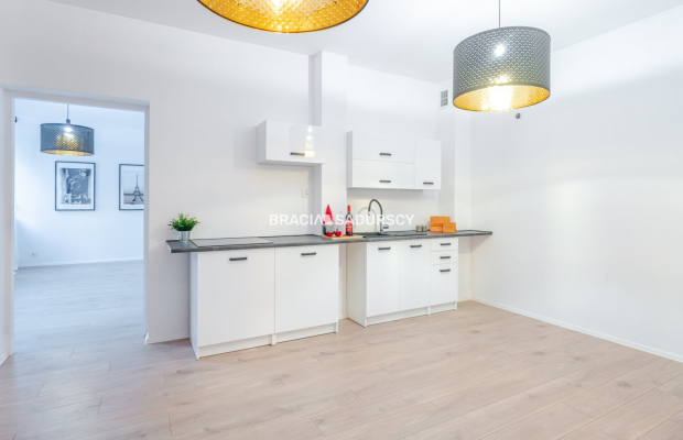 Bonowice, 2 pokoje mieszkanie lub gabinet 