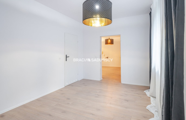 Bonowice, 2 pokoje mieszkanie lub gabinet 