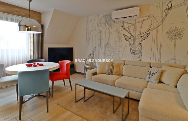 Bezczynszowy apartament w Kościelisku z widokiem na Giewont - idealny na inwestycję i wypoczynek!   

  Szukasz miejsca, które 