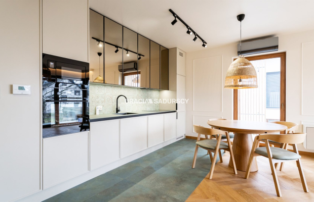 3 pokojowe, 62 m 2 , Kalwaria Zebrzydowska na zamkniętym osiedlu, plus dwa miejsca parkingowe.   
  

   

          Nieruchomo