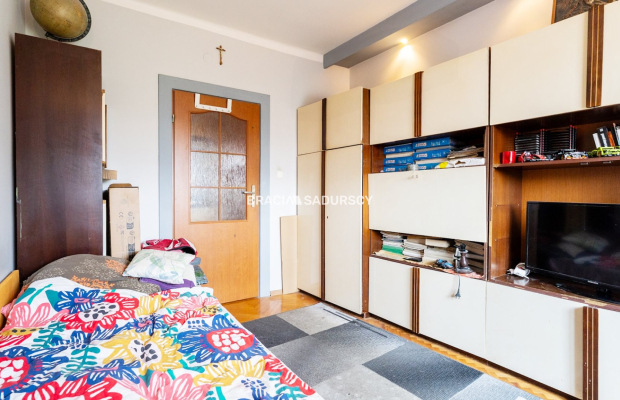 Kraków, Nowa Huta, Osiedle Centrum B, 3-pokojowe mieszkanie o pow. 70 m2. Mieszkanie położone przy reprezentacyjnej Alei Róż - 