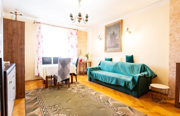 Kraków, Nowa Huta, Osiedle Centrum B, 3-pokojowe mieszkanie o pow. 70 m2. Mieszkanie położone przy reprezentacyjnej Alei Róż - 