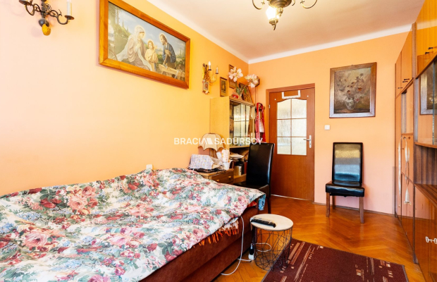 Kraków, Nowa Huta, Osiedle Centrum B, 3-pokojowe mieszkanie o pow. 70 m2. Mieszkanie położone przy reprezentacyjnej Alei Róż - 