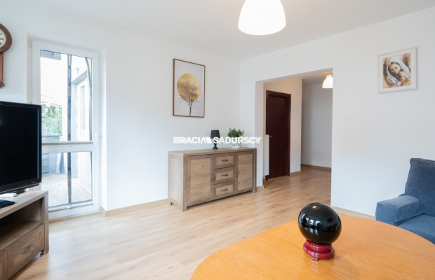 3 pokoje w centrum, gotowe do zamieszkania