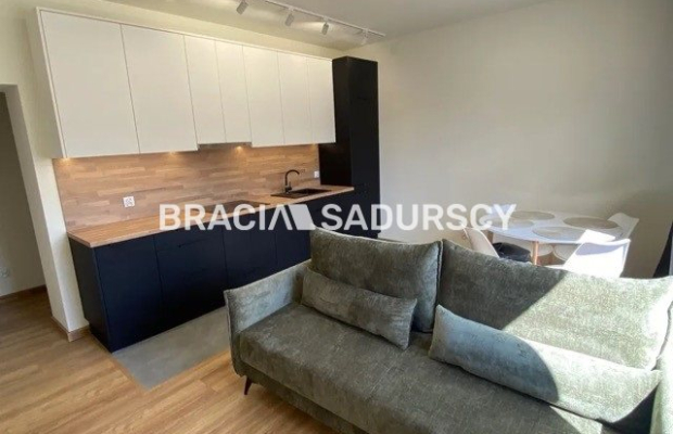 Na sprzedaż: nowe mieszkanie 43 m² ze 104 m 2  poddaszem do adaptacji - Kalwaria Zebrzydowska  

   Nowoczesne 2-pokojowe miesz