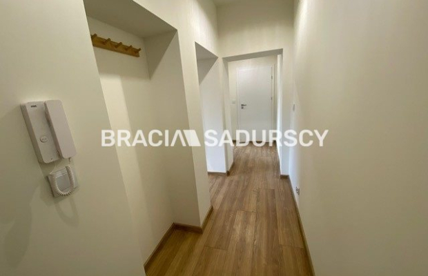 Na sprzedaż: nowe mieszkanie 43 m² ze 104 m 2  poddaszem do adaptacji - Kalwaria Zebrzydowska  

   Nowoczesne 2-pokojowe miesz