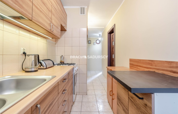 Mieszkanie 3-pokojowe z loggią.