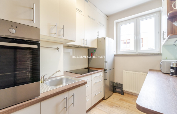 Komfortowa kawalerka z balkonem - od zaraz