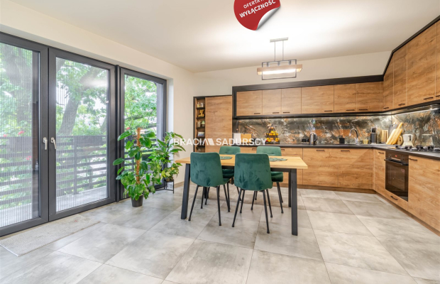 4/5 pok ok 107m2 z 2 duzymi balkonami Ruczaj