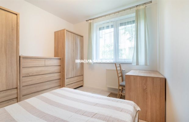 Komfortowe 2 pokoje z ogródkiem,garaż. Olsza. 