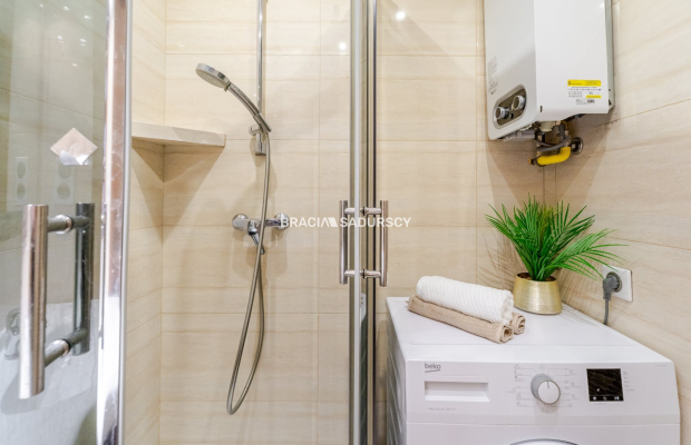 3 pok z osbną kuchnią ul. Zielińska.