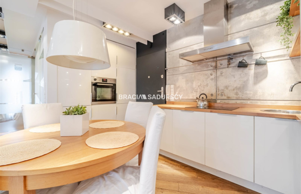 3 pokoje, duży taras, garaż, wysoki standard