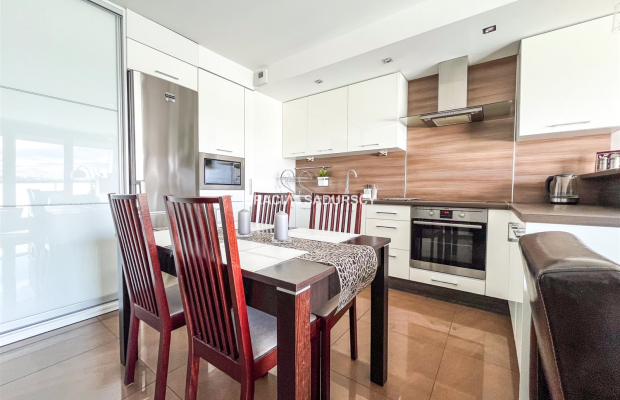 3 pok. oddzielne sypialnie, 2 balkony + duży salon