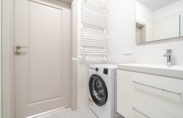 Cieszyńska, miejsce parkingowe, Wysoki Standard