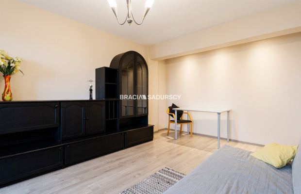 Przestronna kawalerka 37 m2, Os. 2 Płk. Lotniczego