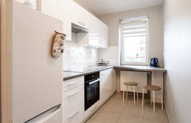 Przestronna kawalerka 37 m2, Os. 2 Płk. Lotniczego