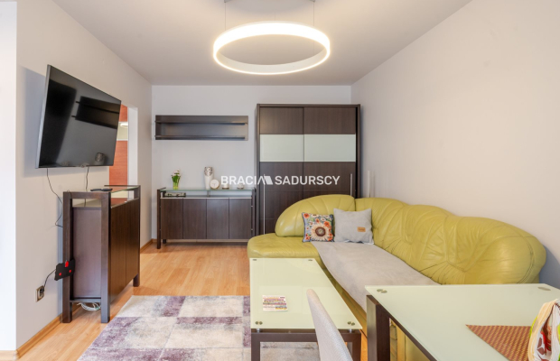 2 pokoje - Chmieleniec - 2500 zł