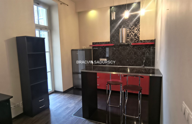 1 pokojowe, 26m2, Karmelicka-Siemiradzkiego.