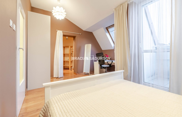 Blisko centrum,2 pokoje,balkon, parking- Krowodrza