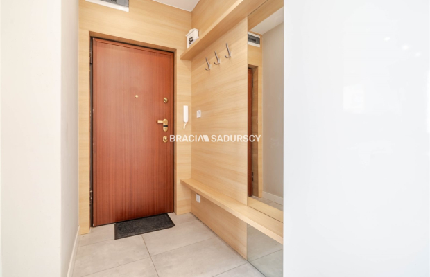 M-2 POK 49 M2 NOWA HUTA BALKON PIWNICA PREMIUM