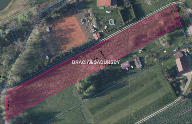 Działka budowlana 43 a  obok Wadowic - możliwa  zabudowa jednorodzinna lub usługowa     

  Oferujemy na sprzedaż atrakcyjnie p