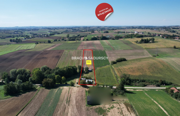 Gunów - Wilków działka o pow. 0,77 ha! 
 
Działka o powierzchni 0,77 ha   położona w miejscowości Gunów-Wilków gm. Kazimierza W