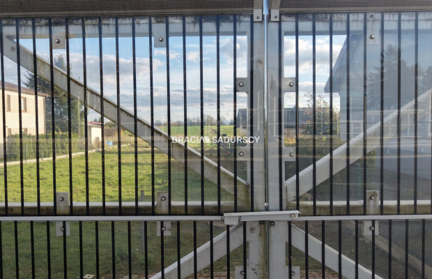 Oferujemy do sprzedaży działkę budowlano‑rolną o łącznej powierzchni 2029 m² (w tym ok. 900 m2 budowlanej) położoną bezpośredni