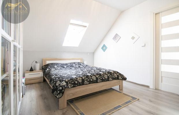 Dom wolnostojący z widokami na góry