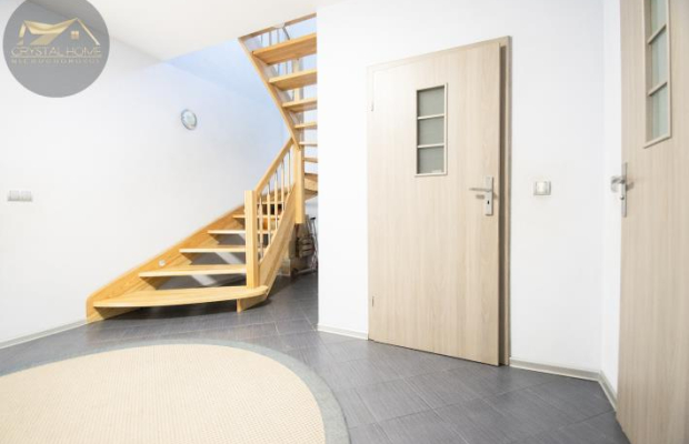 Dom wolnostojący z widokami na góry