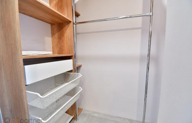 Kawalerka z garderobą i balkonem - Legnicka