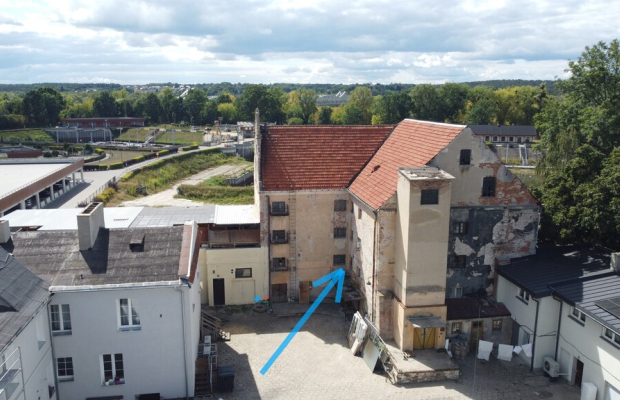 Budynek "Spichlerza" ul. 6 sierpnia w Puławach.