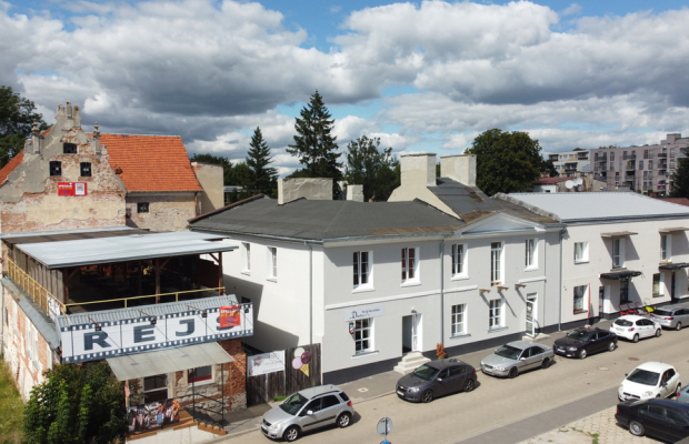 Restauracja "REJS" ul. Portowa 2  w Puławach.