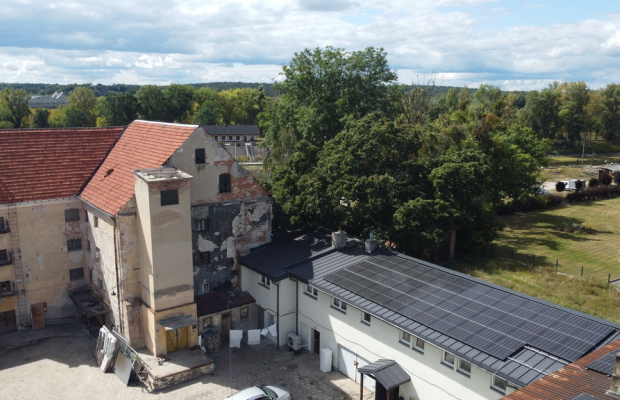 Kompleks budynków przy ul. 6 Sierpnia w Puławach..