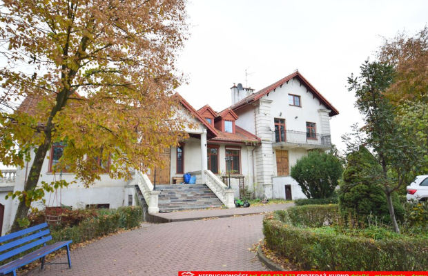 Zabytkowy Zespół Dworsko-Parkowy (XIXw. 1880 r)