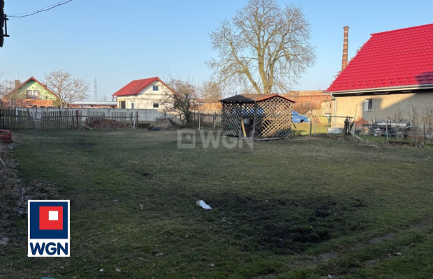 Trzebnice, gmina Chocianów, dom do remontu, 279 m2, działka z zabudowaniami gospodarczymi, 1 255 m2, sprzedam, cena 249 900 zł.