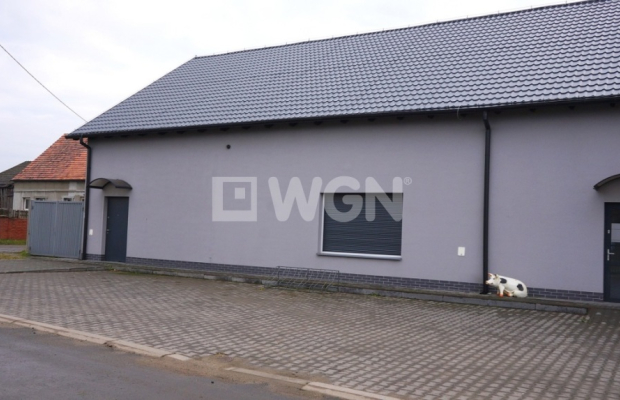 Radwanice, Lipin, przetwórnia, sklep, magazyn, działka 26 ar, sprzedam, 1 750 000 zł.  
  
Na sprzedaż budynek wolnostojący, pi