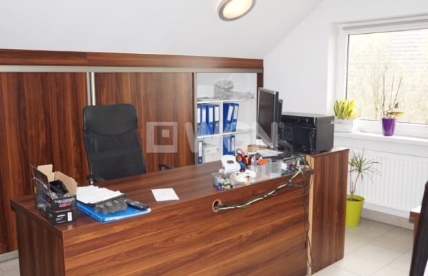 Radwanice, Lipin, przetwórnia, sklep, magazyn, działka 26 ar, sprzedam, 1 750 000 zł.  
  
Na sprzedaż budynek wolnostojący, pi