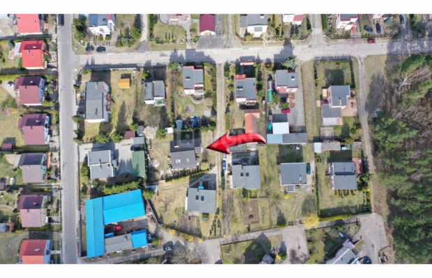 Małomice, dom do dokończenia 270 m2, działka 665 m2, sprzedam, 299 000,00 zł.  
  
Na sprzedaż dom położony w cichej i spokojne