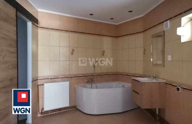 Chocianów, powiat Polkowice, dom, 4 pokoje, 132 m2, działka 261 m2, sprzedam, cena 469000 zł.  
  
Na sprzedaż dom w zabudowie 