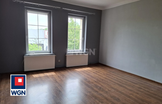 Głogów, mieszkanie, II piętro, pow 67,50 m2, piwnica 19,30 m2, sprzedam, 420 000 zł.  
  
Na sprzedaż mieszkanie wraz z dużą pi