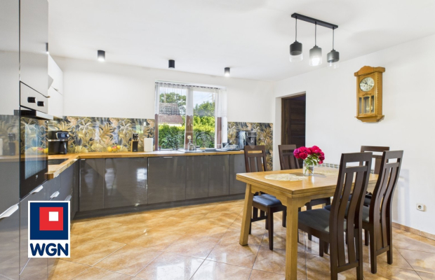 Cieciszów, gmina Szprotawa, dom 220 m2, sprzedam, działka 0,30 ha, 729 000 zł.  
  
WGN Nieruchomości, prezentuje wyjątkową nie