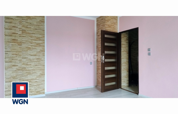 Chocianów, Rynek, mieszkanie, 3 pokoje, 65,3 m2, sprzedam 280000zł. 
 
Na sprzedaż mieszkanie trzypokojowe, na II piętrze kamie