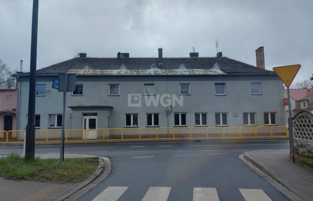 Leszno Górne, dom mieszkalno - usługowy, 15 pokoi, 550 m2, 1 190 000 zł, sprzedam.  
  
Sprzedam duży dom w centrum wsi, przy d