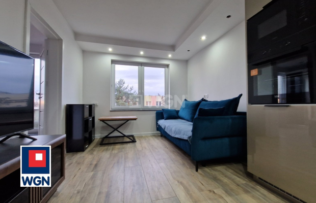 Świętoszów, mieszkanie 2 pokoje, 31 m2, sprzedam, cena 180 000 zł.  
  
Na sprzedaż komfortowa kawalerka w bloku na 4 piętrze. 