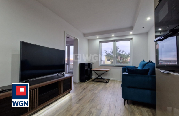 Świętoszów, mieszkanie 2 pokoje, 31 m2, sprzedam, cena 180 000 zł.  
  
Na sprzedaż komfortowa kawalerka w bloku na 4 piętrze. 