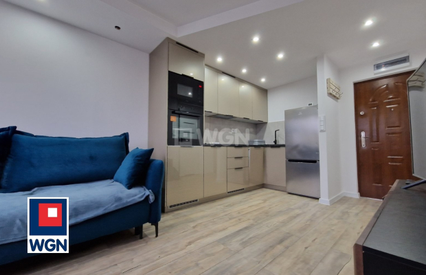 Świętoszów, mieszkanie 2 pokoje, 31 m2, sprzedam, cena 180 000 zł.  
  
Na sprzedaż komfortowa kawalerka w bloku na 4 piętrze. 