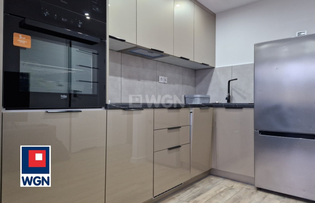 Świętoszów, mieszkanie 2 pokoje, 31 m2, sprzedam, cena 180 000 zł.  
  
Na sprzedaż komfortowa kawalerka w bloku na 4 piętrze. 