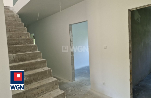 Małomice, nowy dom 6 pokoi, 210 m2, cena 1 250 000 zł, sprzedam.  
  
Oferuję Państwu nowy, funkcjonalny i przestronny dom z ga